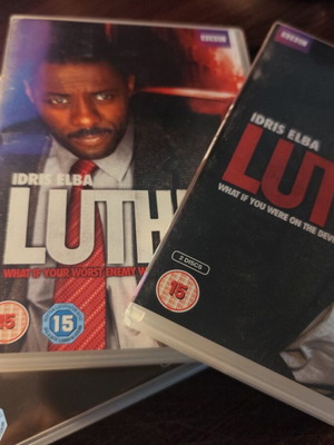 DVD Luther Series 1 - 3 μεταχειρισμένο, 6 δίσκοι, αγγλικοί υπότιτλοι
