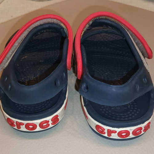 Crocs kids sandals used, size C6 (22-23), blue