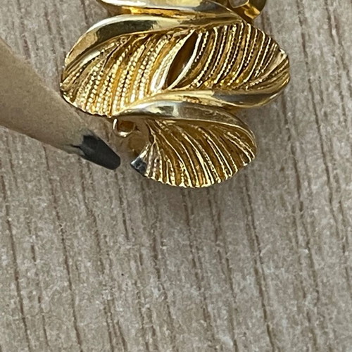 Vintage Clip Earrings New Gold Color