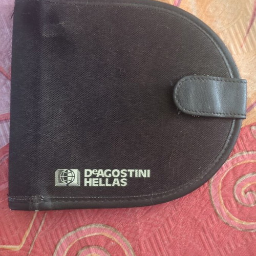Deagostini CD case used