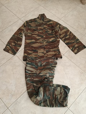 Camouflage military uniform set, jacket large, pants medium