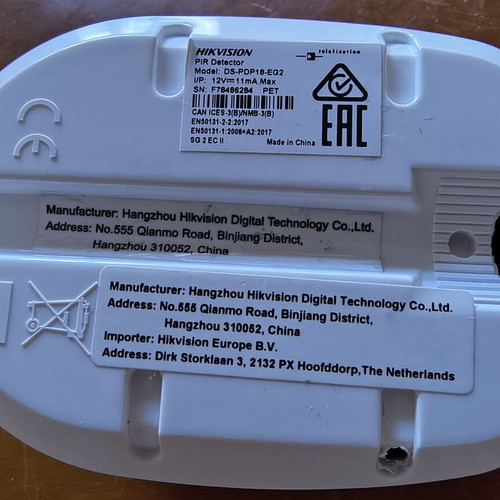 Hikvision DS-PDP18-EG2 PIR Motion Detectors like new, indoor, pet immune