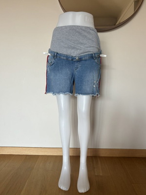Mama Premaman Denim Shorts like new, size M-L, blue