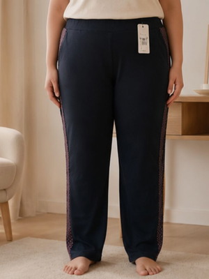 Tezenis black sweatpants with brown dotted side stripes, size L