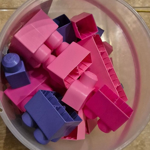 Super Blocks large building blocks used, bucket set