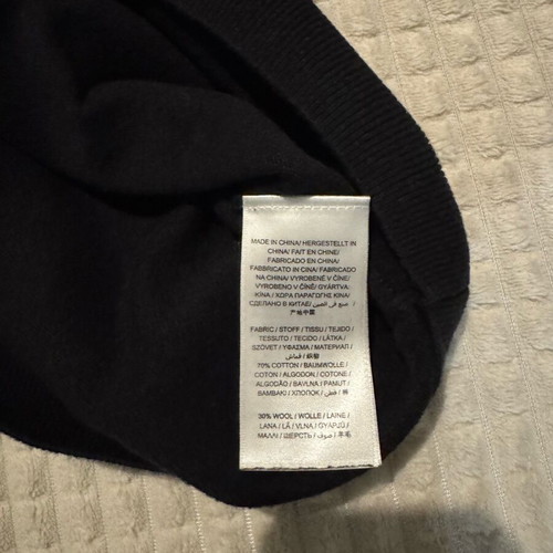 Gant original sweater black size large like new