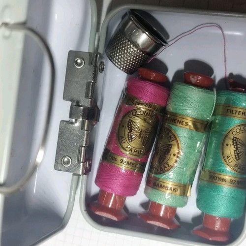 Vintage threads like new, three spools with free thimble