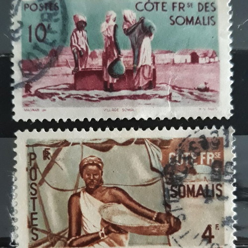 Γραμματόσημα Somali Coast 1947, γαλλική αποικία, γυναίκα και χωριό