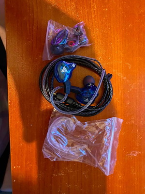 QKZ AK ενσύρματα in-ear ακουστικά καινούργια, μπλε μεταλλικό design