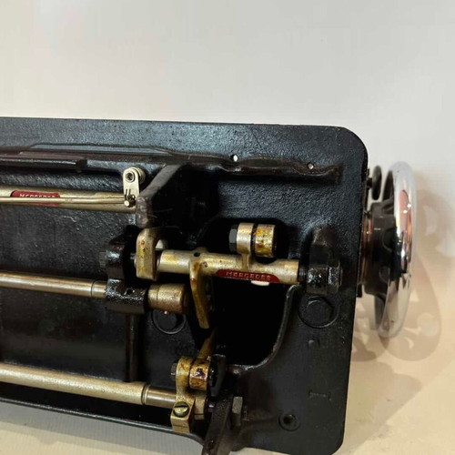 Ραπτομηχανή Mercedes μεταχειρισμένη vintage 28x40x17 αντίκα διακοσμητική