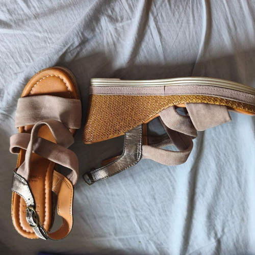 Bata sandals size 35 new, pink platform