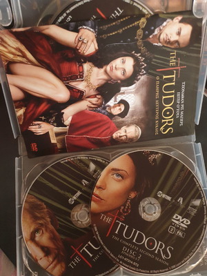 The Tudors DVD употребяван, пълен втори сезон с субтитри
