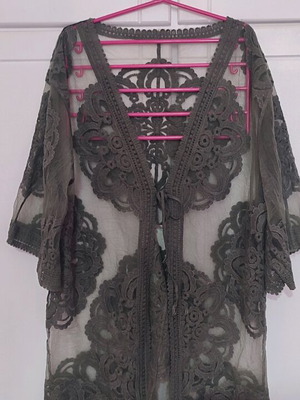 Beach kimono like new, size large, green