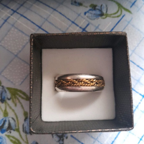 Silver ring 9.25 like new, wedding band style with gold-plated braid large size