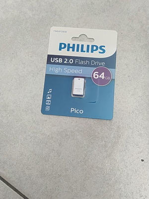 Philips Pico Edition 64GB USB 2.0 флаш памет нова