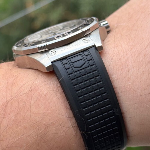 Tag Heuer Aquaracer Calibre 5 like new with rubber strap