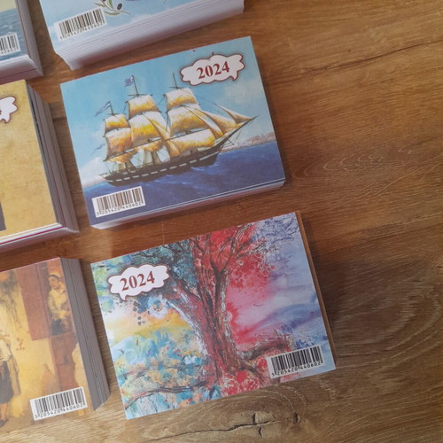 2024 wall monthly calendars, pack of 8 new