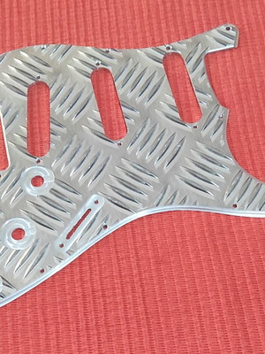 S-S-S Aluminium Strato Pickguard new with industrial look