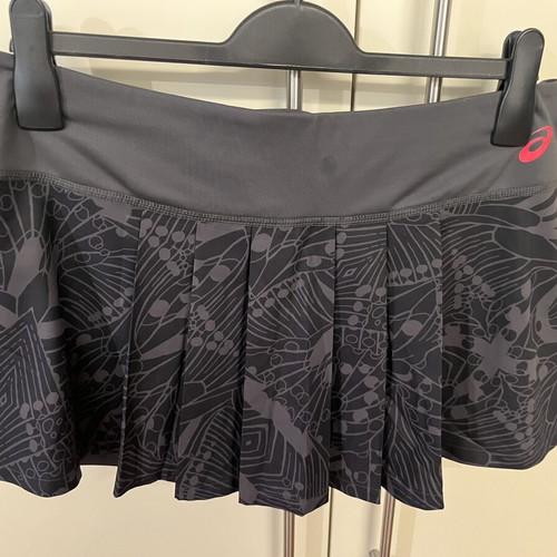 Asics Pleated Tennis Skirt gray like new, size L