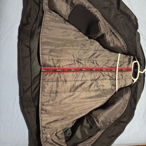 Motorcycle jacket size S like new with removable lining and protection