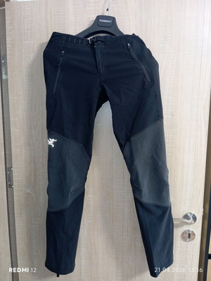 Arc'teryx pants size S-M like new, black
