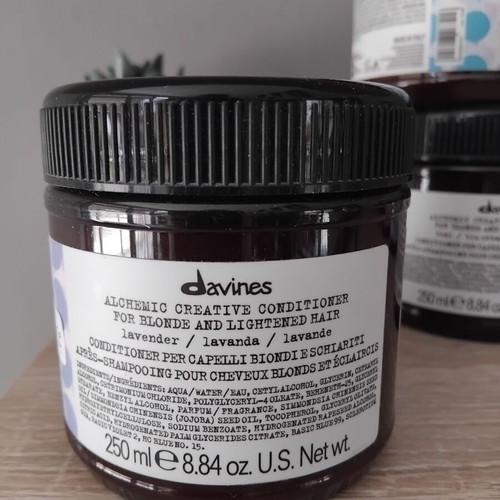 Davines Alchemic Creative Conditioner Lavender for Blonde Hair