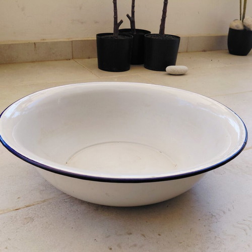 Vintage enamel basin from Yugoslavia, 1960s