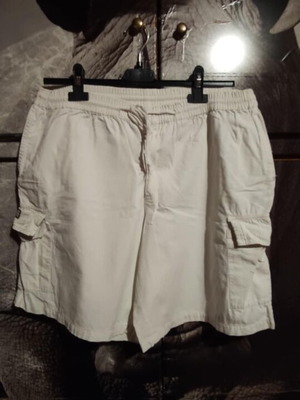 Men's sports shorts like new