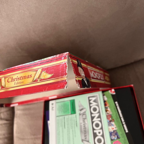 Monopoly Christmas Edition like new, English holiday version