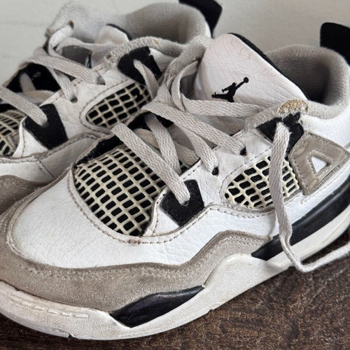 Air Jordan 4 Retro kids size 27 used, black and white