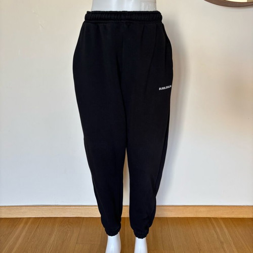 Bubblegun tracksuit set hoodie and pants like new, black