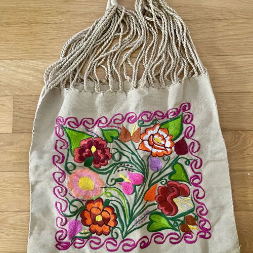 Fabric shoulder bag like new with embroidery