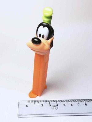 Pez Dispenser Goofy Disney used, broken