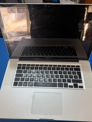Apple MacBook Pro A1286 μεταχειρισμένο για ανταλλακτικά ή επισκευή