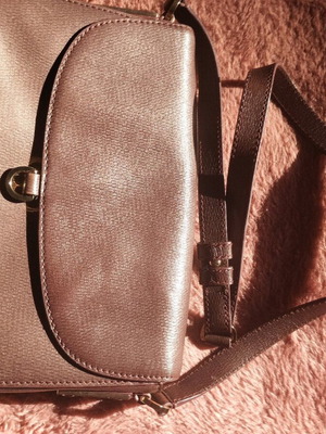 Boss leather shoulder bag for women like new, brown