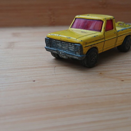 Matchbox Lesney Rola-Matics No. 57 Wild Life Ford Ranger Truck yellow used