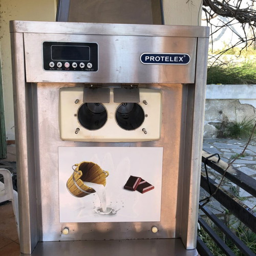 Soft ice cream machine used, good condition