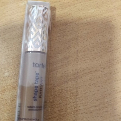 Tarte Shape Tape Radiant concealer