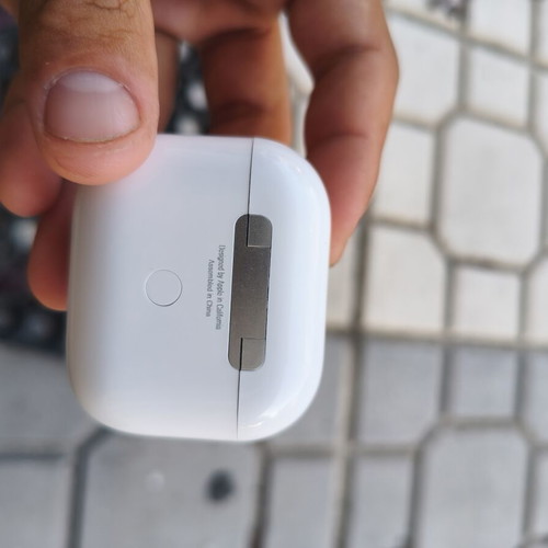 Bluetooth earbuds