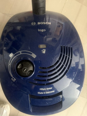 Bosch electric vacuum cleaner