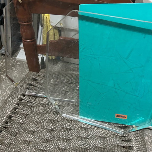 Bases made of thick plexiglass like new 30x30x2cm
