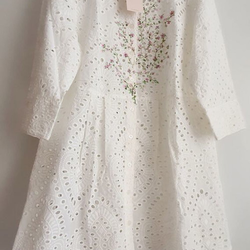 Shirt tunic new with embroidered design and hand-painted flowers