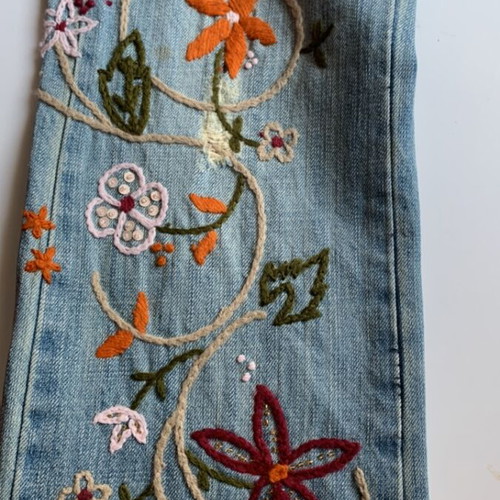 Silvian Heach embroidered jeans size small like new