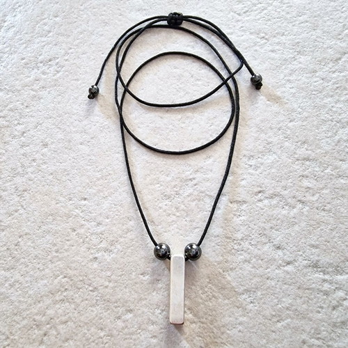 Men's statement necklace new with bar and hematite stones in black and silver