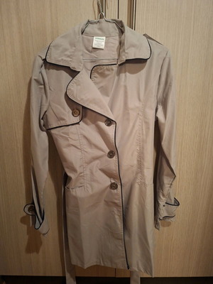 La Redoute women's trench coat used, beige with black details