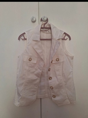 White women's vest with buttons, size M