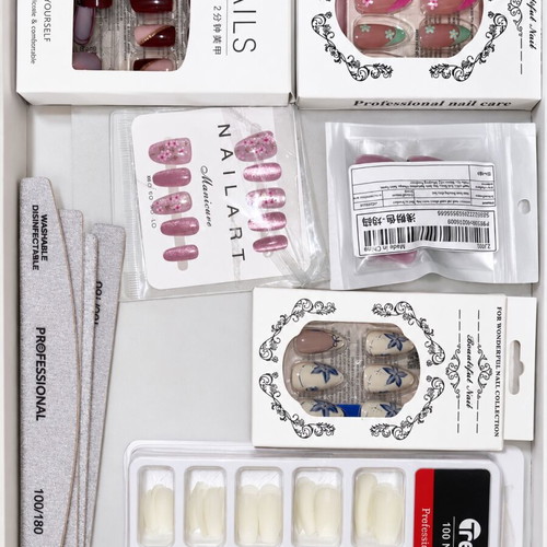 Nail tips 5+1 sets new