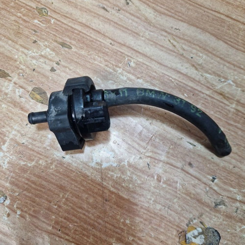 Vent valve for BMW E36 fuel tank, used