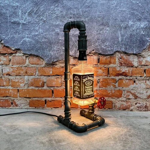 Φωτιστικό γραφείου Jack Daniel's βιομηχανικού στυλ από σιδερένιους σωλήνες