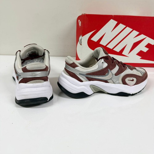 Nike AL8 Dark Team Red sports shoes used, size 39